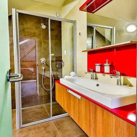 Aurelie Hotel 3*